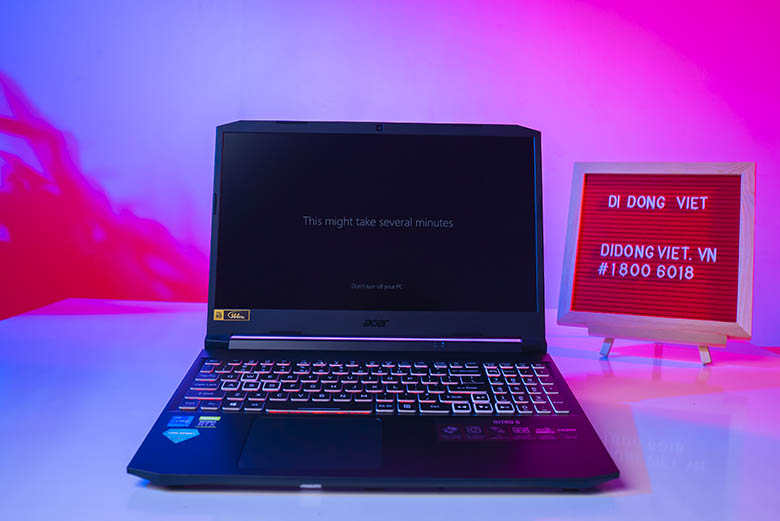 Laptop Gaming Acer Nitro 5 Eagle AN515-57-54MV giá rẻ